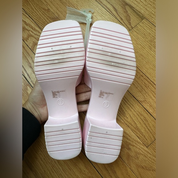 Wild Fable pink jelly shoes purchased from Target - Picture 5 of 5